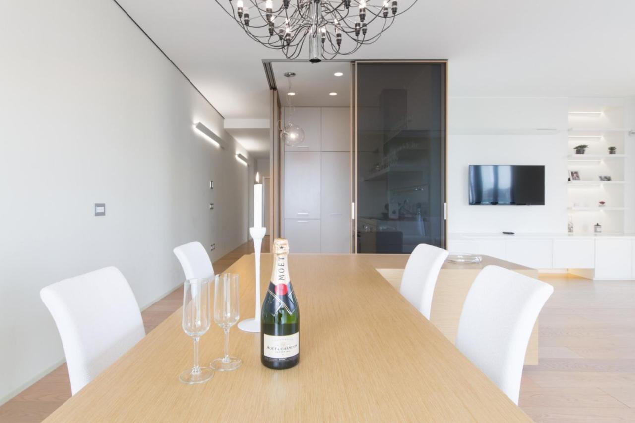 Stylish Elegant Suite In Torre Solaria With Exclusive Milan'S View Exterior photo